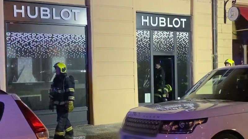 V Praze hořela prodejna luxusních hodinek